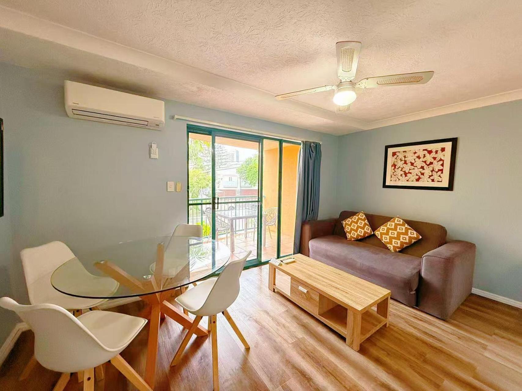 Karana Palms Resort Gold Coast Exterior photo